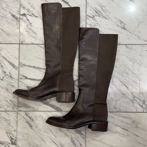 BCBG boots